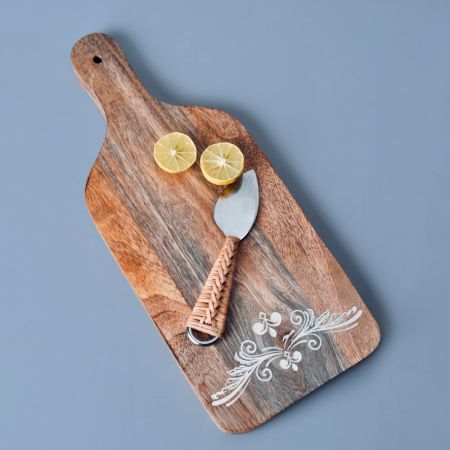 Rectangular Wooden Chopping Board with a Handle With Floral Design